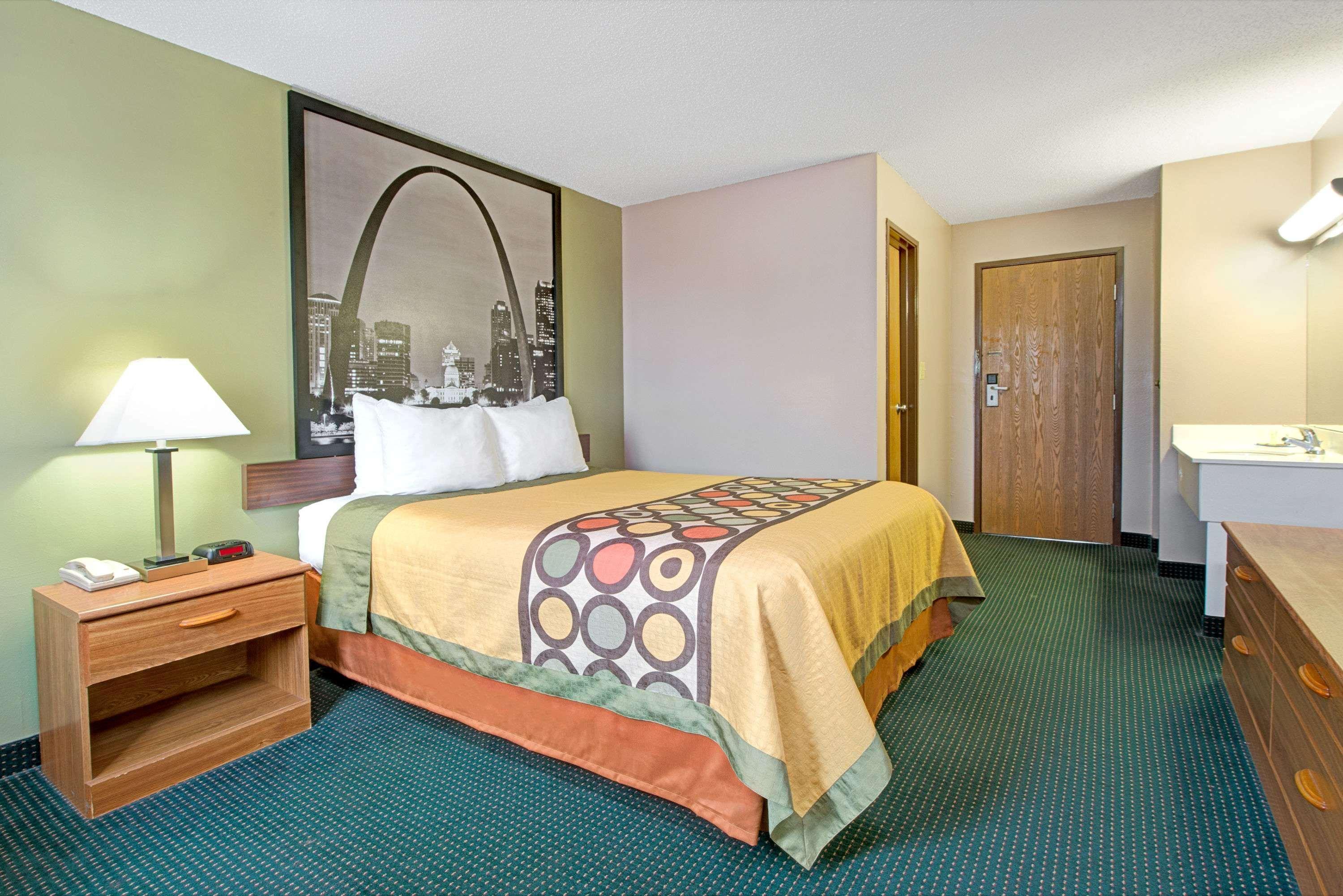 Hotel Super 8 By Wyndham Eureka/Six Flags Nearby Exterior foto